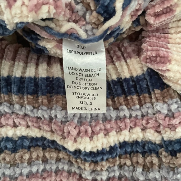 Soft Spring Sweater - Picture 5 of 12